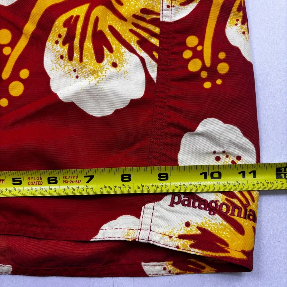 Patagonia Mens Hibiscus Floral Board Shorts Red Yellow 28 Swim Trunks 9‎ Inseam